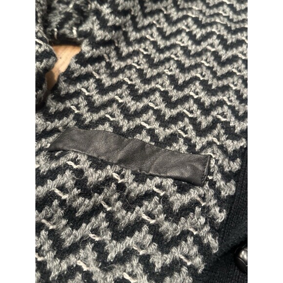 Vintage 80’s 90’s Cardigan Men’s M Black White Geometric Pattern Acrylic Knit - Picture 3 of 6